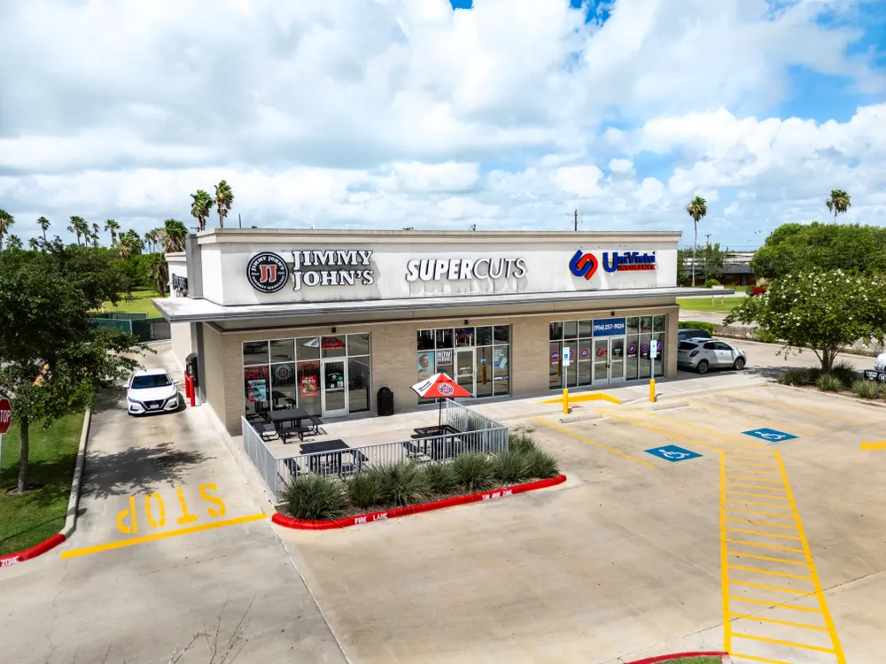 5,000 SF NNN Retail Center | Harlingen, TX