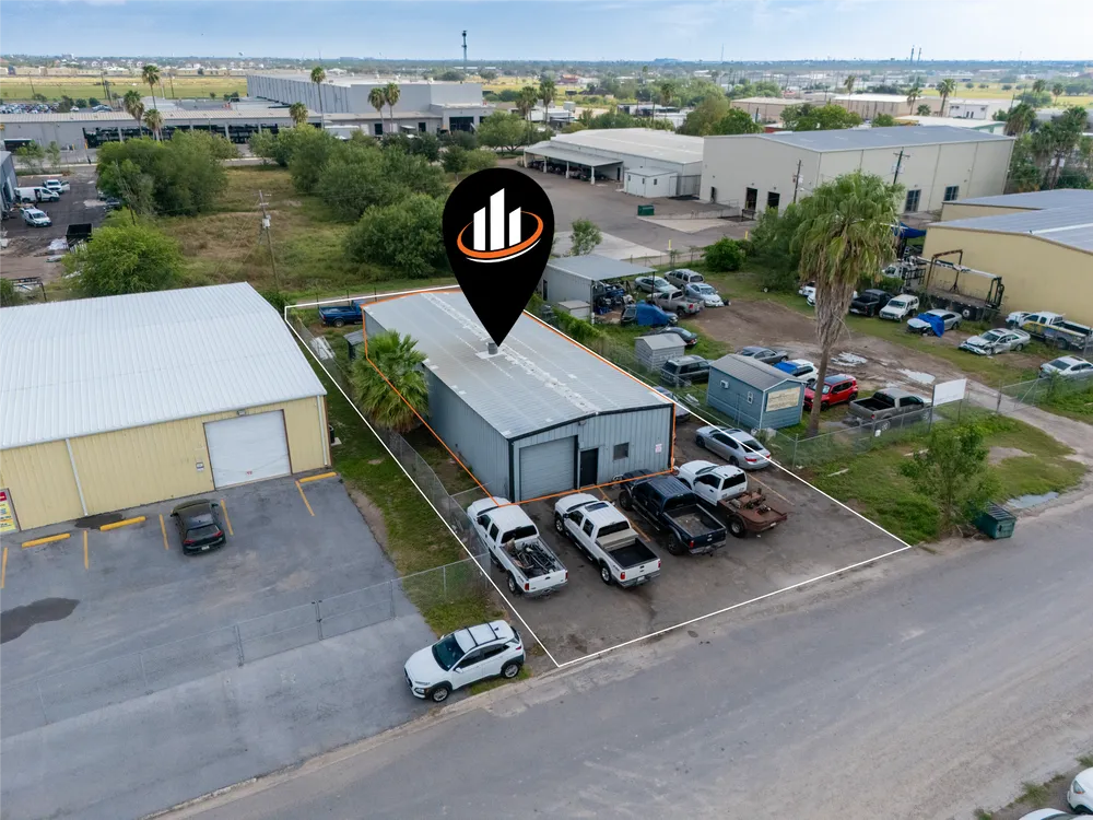 1215 E Tamarack Ave
